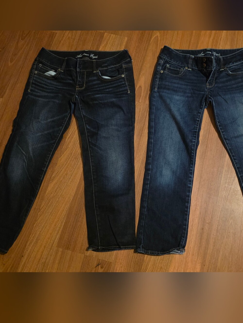 American Eagle Dark Wash Stretch Jeans -Artist Capris